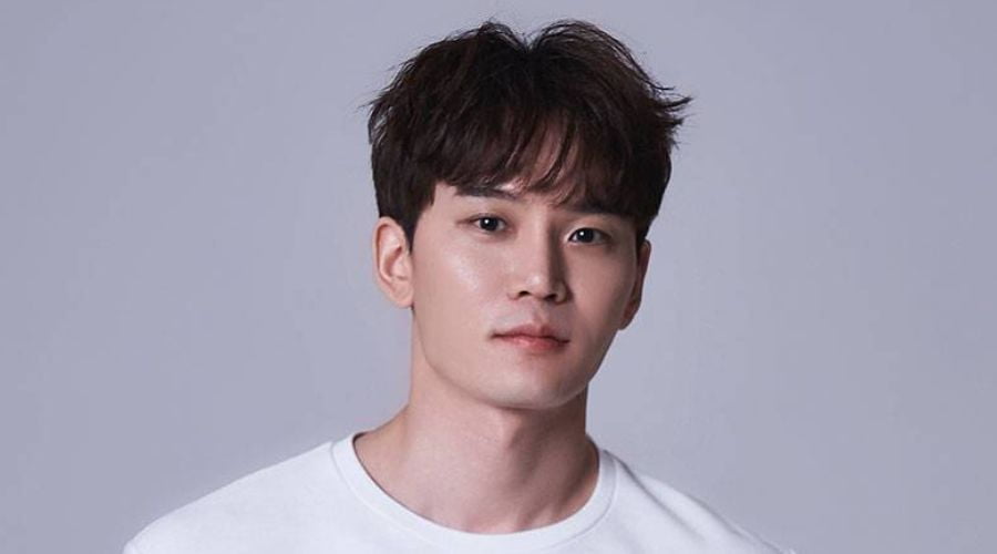 Han Joon Woo