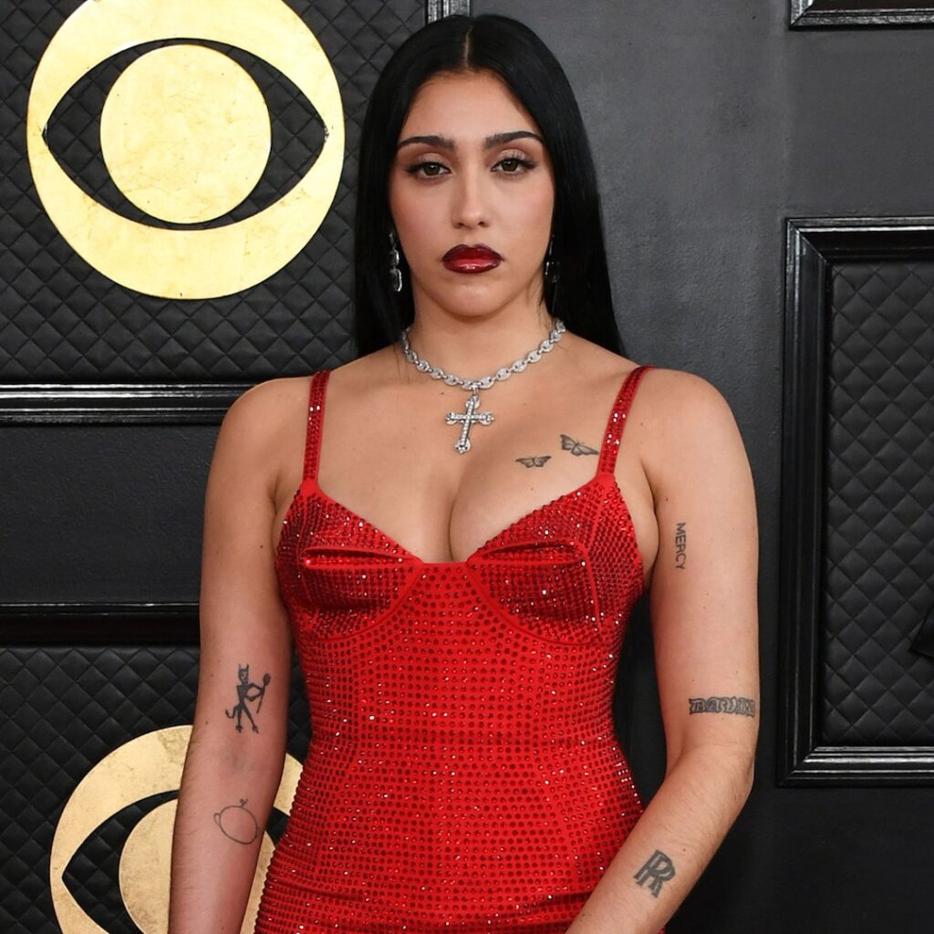 Grammys 2023 Madonna's daughter Lourdes Leon channels Material Girl