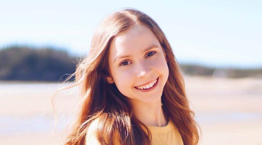 Anna McNulty