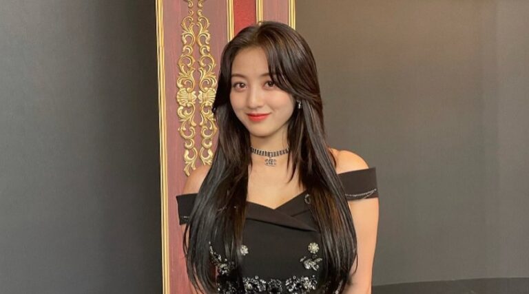 Jihyo TWICE 9