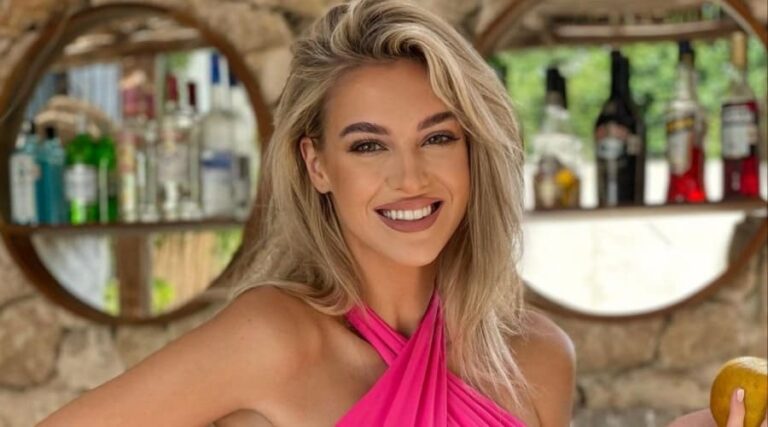 Veronika Rajek. jpg 1